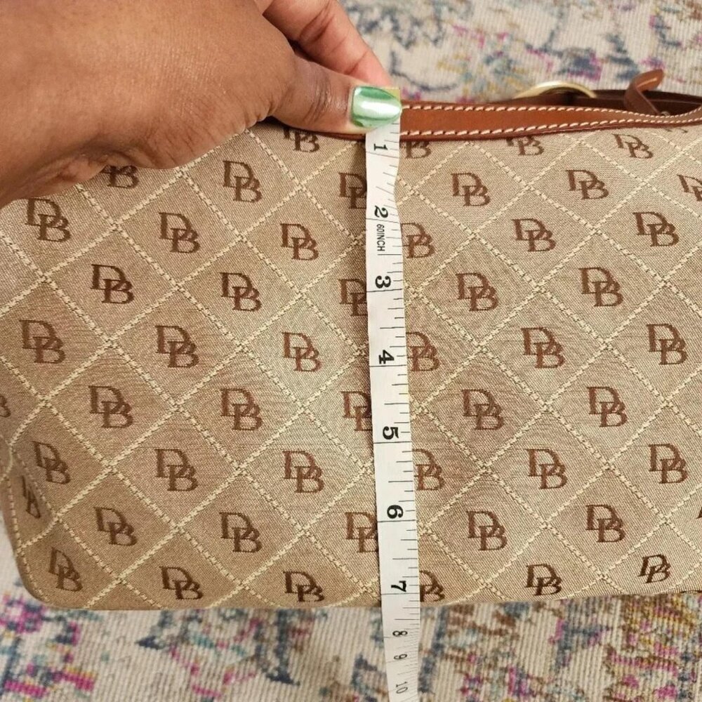 Dooney Bourke Women's Brown Signature Canvas Bucket Purse - Picture 3 of 8